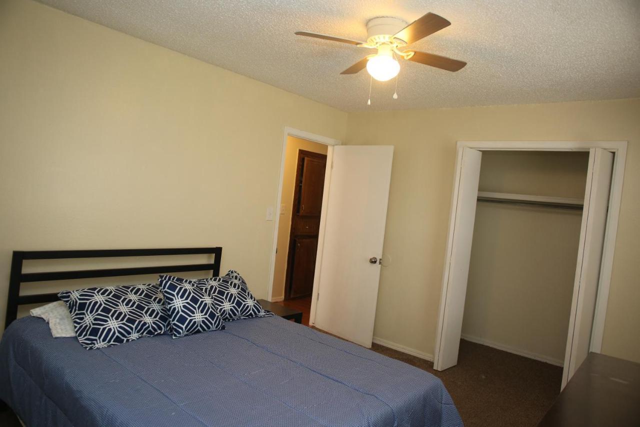 Apartmán 2 Bed/ 1 Bath Next To Ft. Sill Lawton Exteriér fotografie