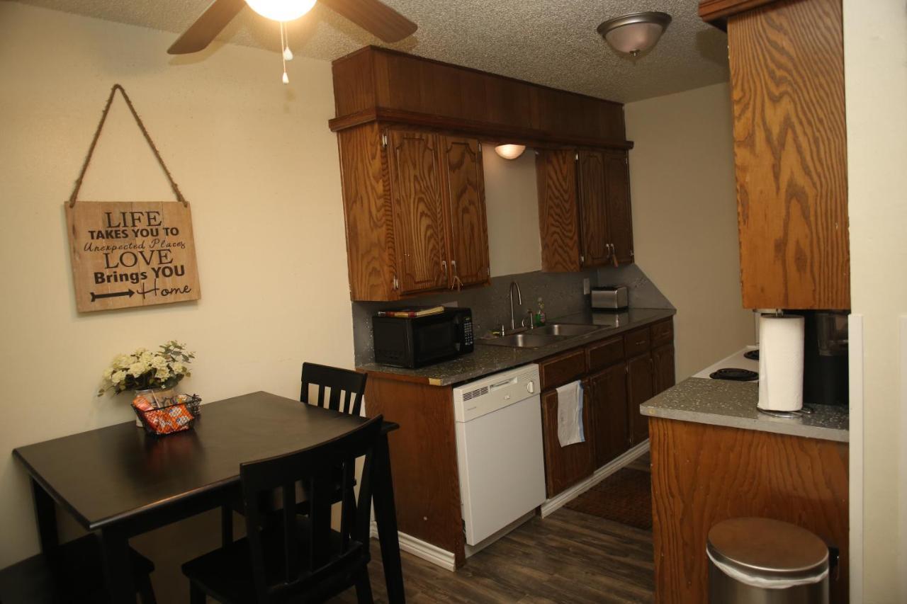 Apartmán 2 Bed/ 1 Bath Next To Ft. Sill Lawton Exteriér fotografie