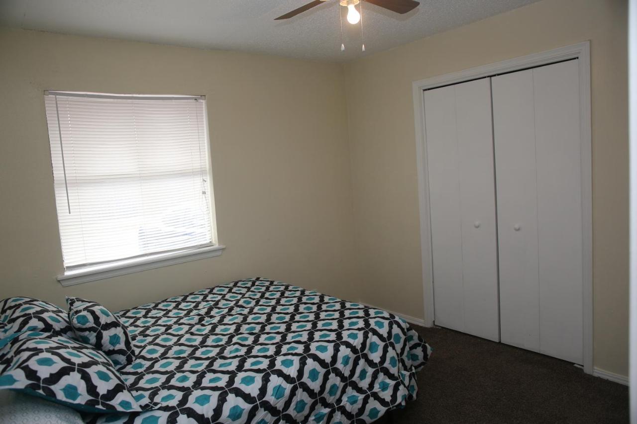 Apartmán 2 Bed/ 1 Bath Next To Ft. Sill Lawton Exteriér fotografie